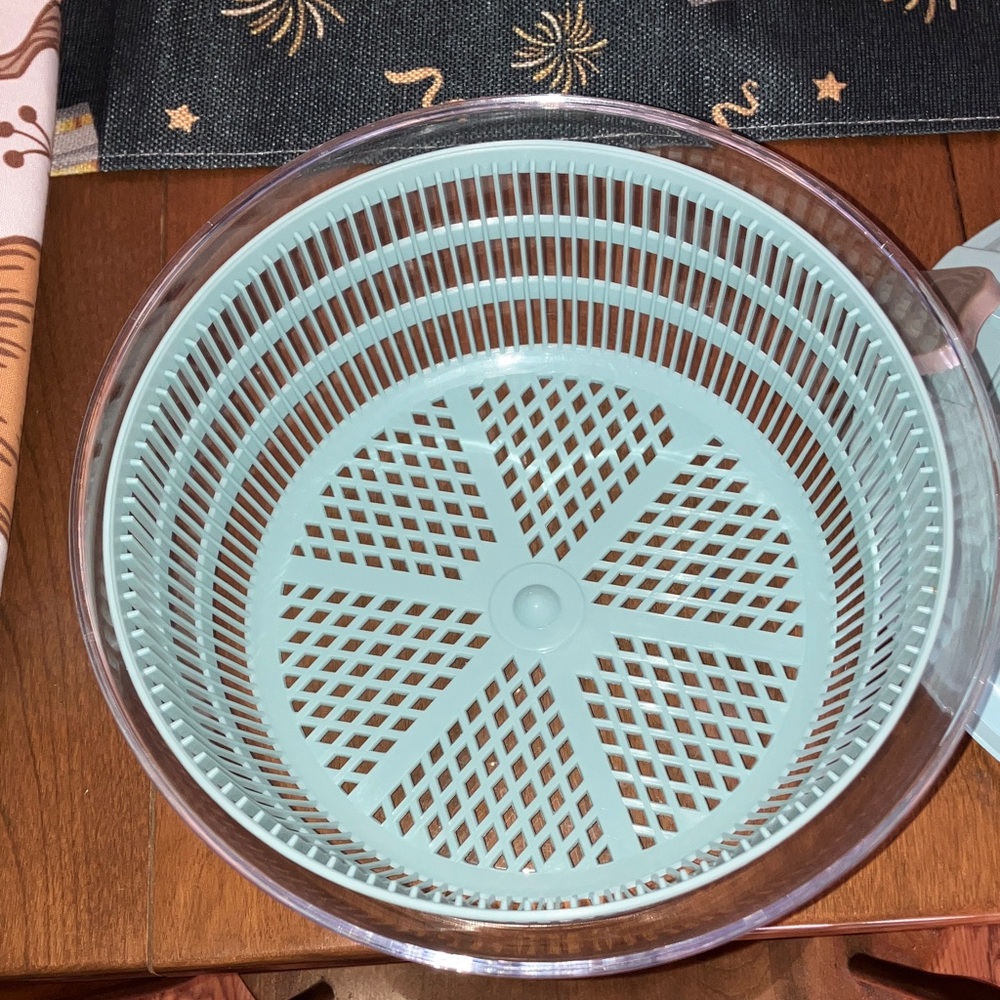 Aqua Kitchen Salad Spinner
